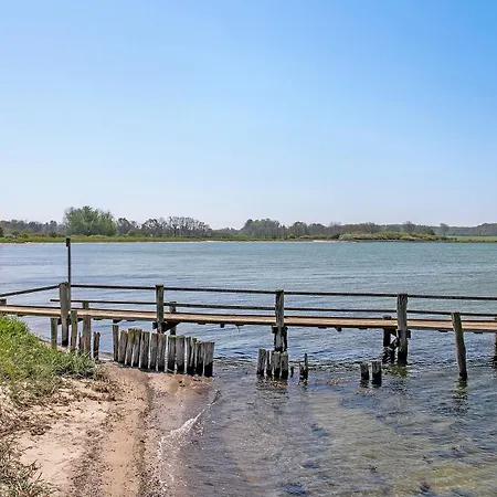 Galerie Unterm Reet Апартаменты Гельтинг